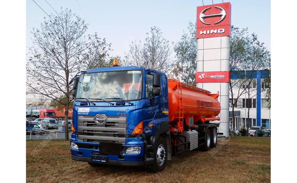 автоцистерна HINO 700 в продаже в Артёме. запчасти, гарантия, сервис